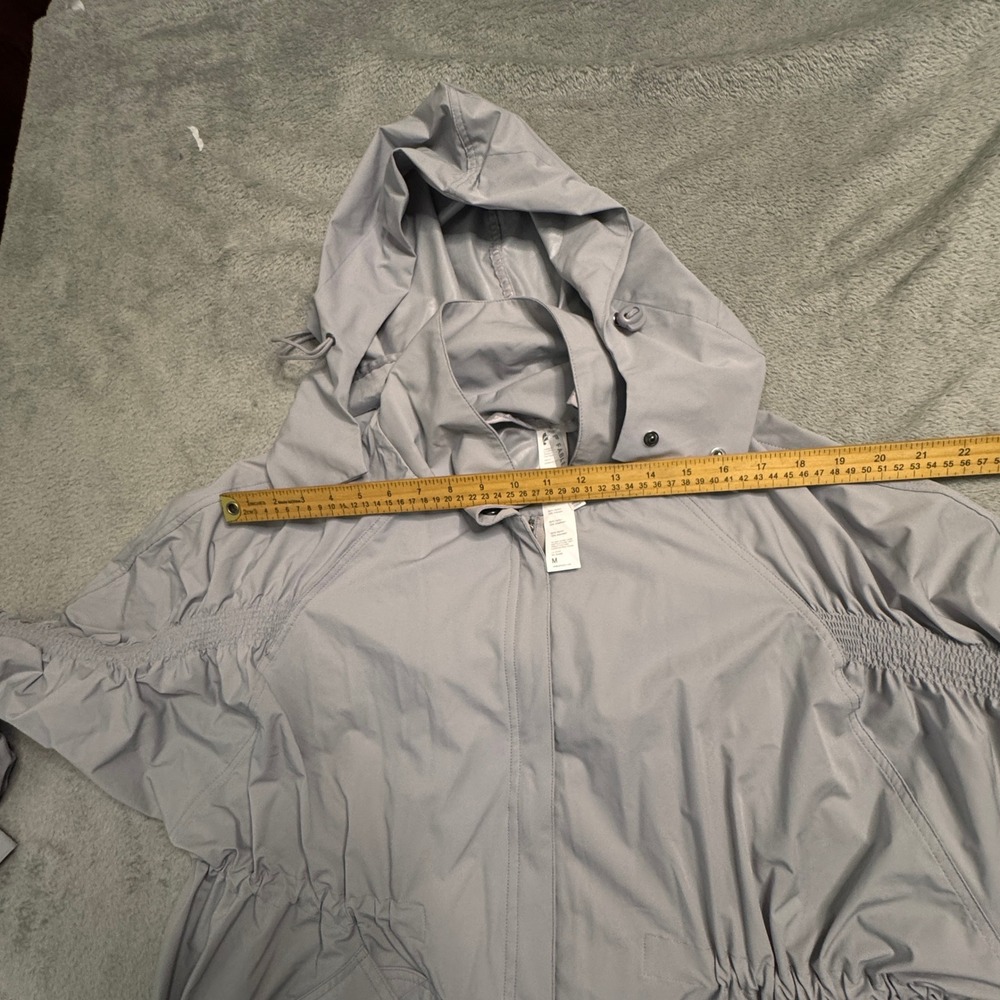 Fabletics Grey Ruched Sleeve Drawstring Hooded Ja… - image 8